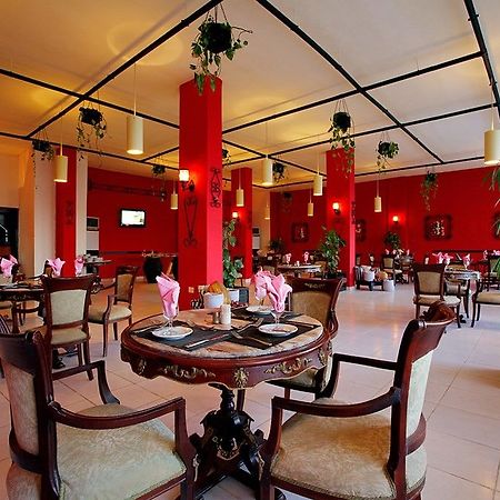 Golden 5 Sapphire Suites Hotel Hurghada Ngoại thất bức ảnh