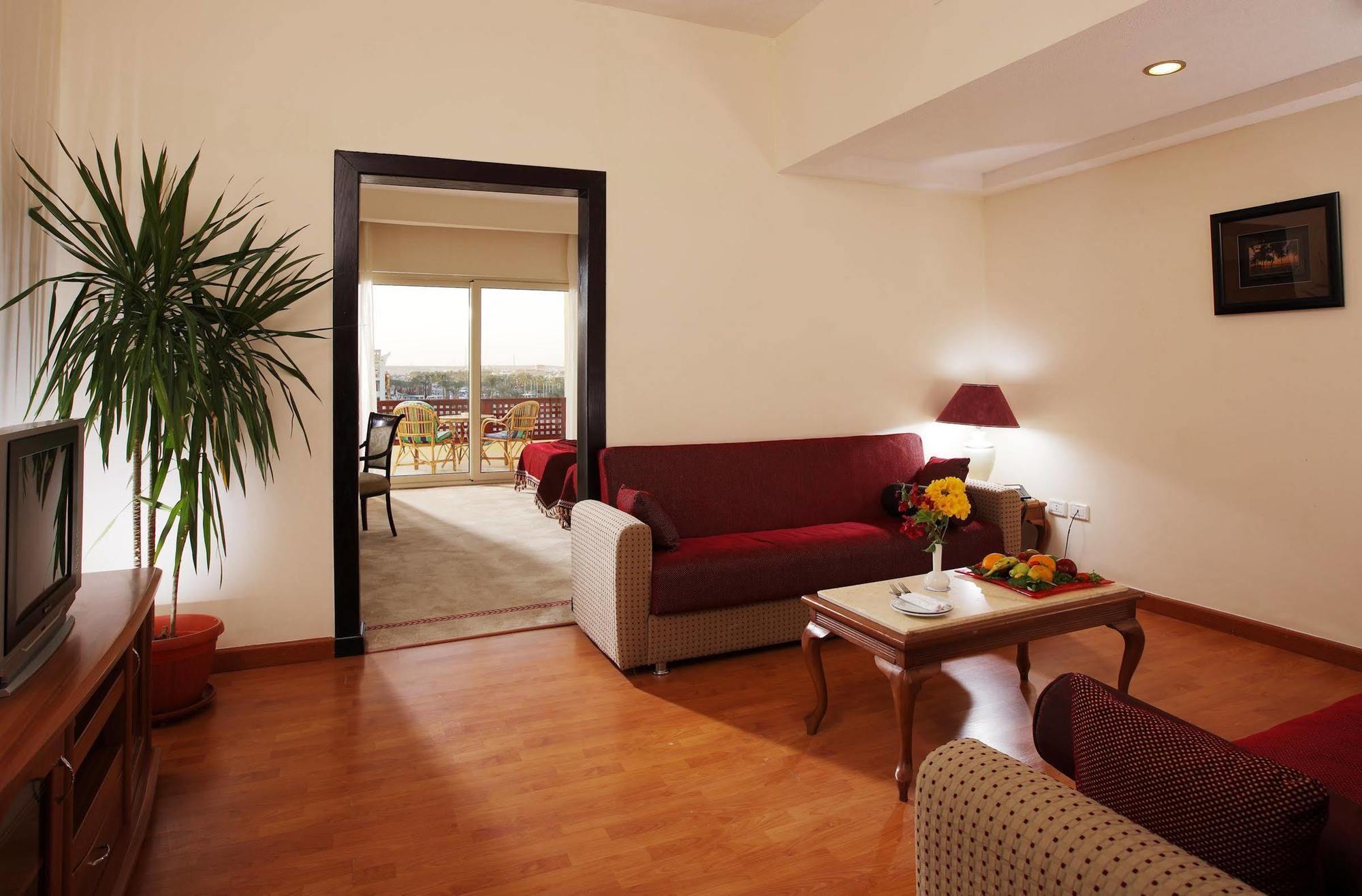 Golden 5 Sapphire Suites Hotel Hurghada Ngoại thất bức ảnh